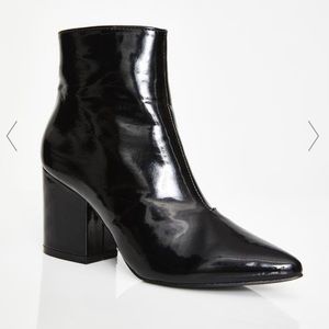 DOLLSKILL WICKED PIXEL DON'T PLAY PATENT BOOTS SIZE 6